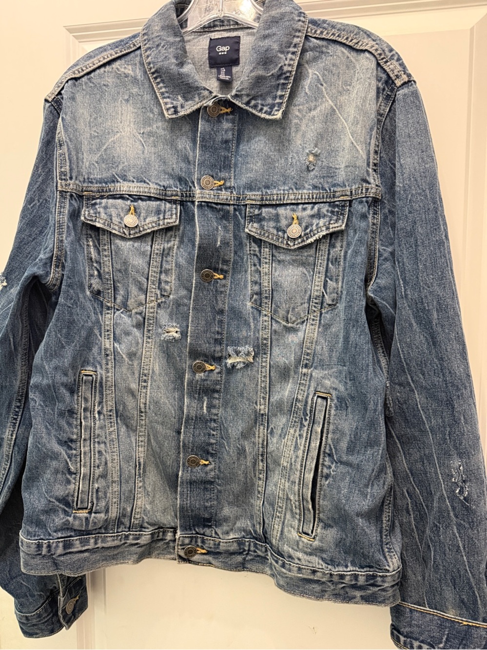 GAP Distressed Light Blue Denim Classic Trucker Jacket 100% Cotton